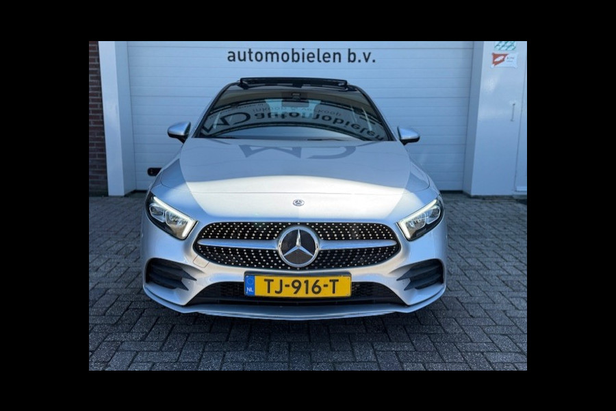 Mercedes-Benz A-Klasse 200 AMG -Dealer onderhouden-Panorama