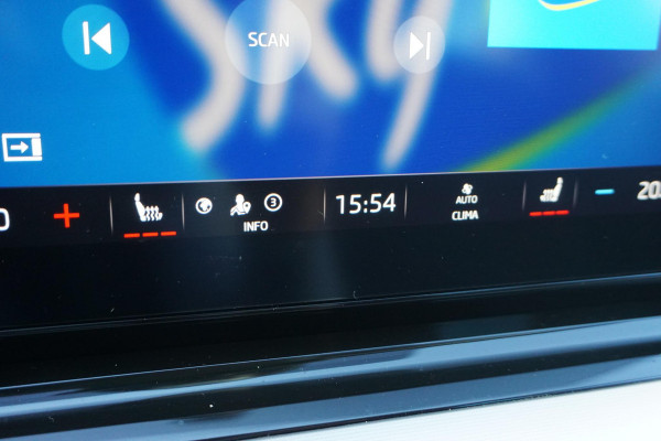 Škoda Octavia Combi 1.0 e-TSI Business Edition Plus/Trekhaak/Camera/ Travel Pakket.