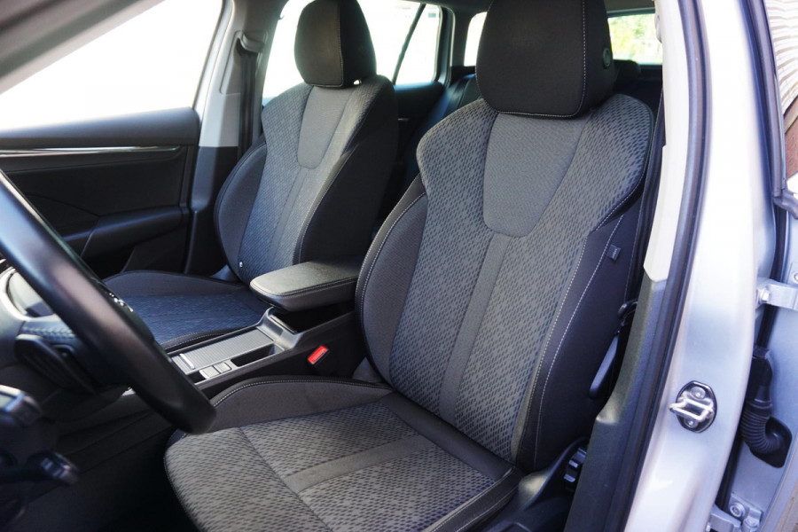 Škoda Octavia Combi 1.0 e-TSI Business Edition Plus/Trekhaak/Camera/ Travel Pakket.