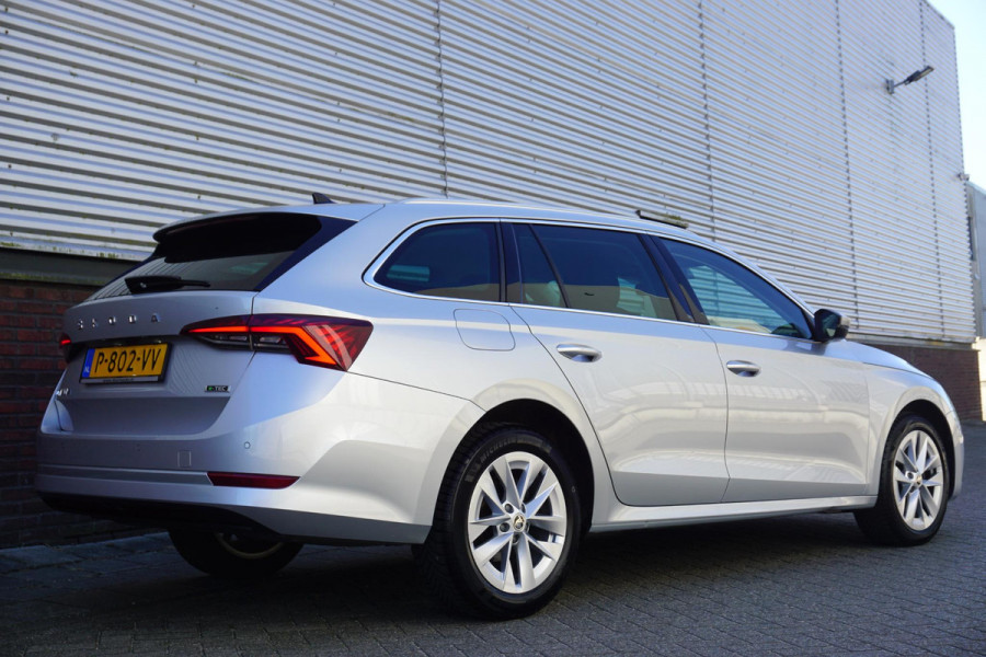 Škoda Octavia Combi 1.0 e-TSI Business Edition Plus/Trekhaak/Camera/ Travel Pakket.