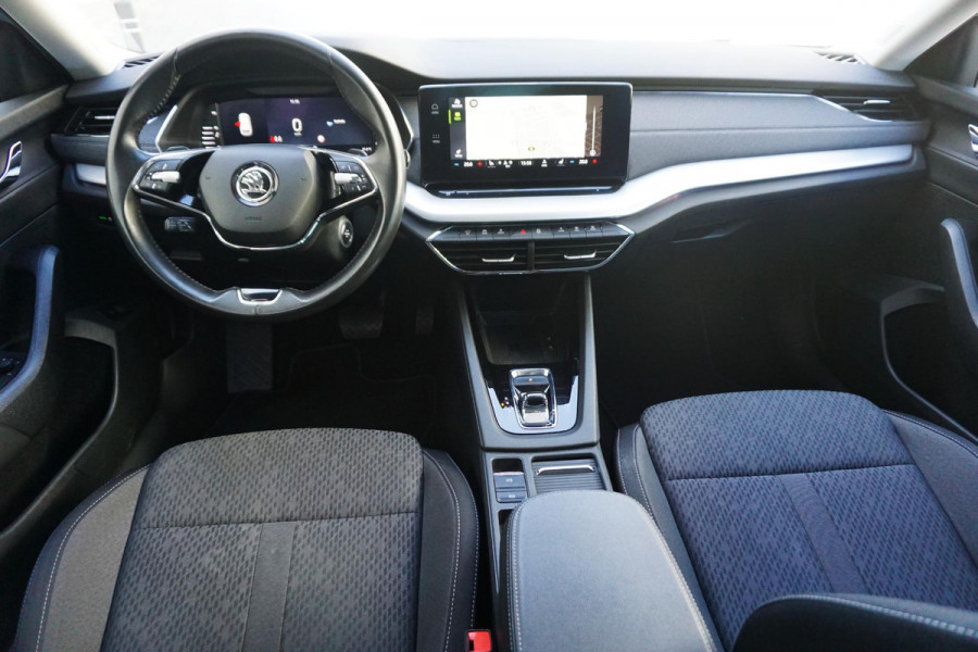 Škoda Octavia Combi 1.0 e-TSI Business Edition Plus/Trekhaak/Camera/ Travel Pakket.