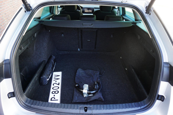 Škoda Octavia Combi 1.0 e-TSI Business Edition Plus/Trekhaak/Camera/ Travel Pakket.