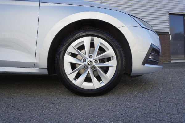 Škoda Octavia Combi 1.0 e-TSI Business Edition Plus/Trekhaak/Camera/ Travel Pakket.