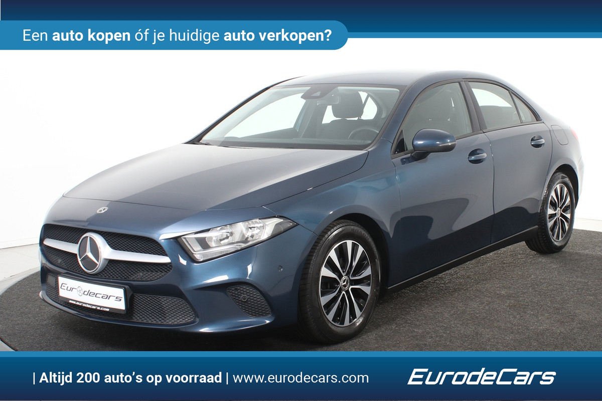 Mercedes-Benz A-Klasse 180 d Business Solution *1ste Eigenaar*Navigatie*Stoelverwarming*Camera*
