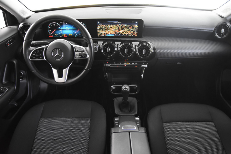 Mercedes-Benz A-Klasse 180 d Business Solution *1ste Eigenaar*Navigatie*Stoelverwarming*Camera*