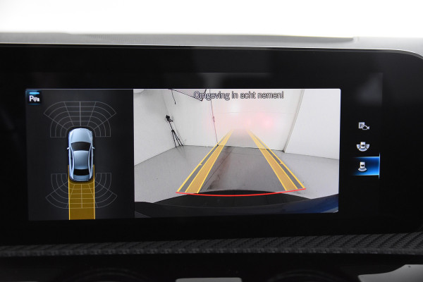 Mercedes-Benz A-Klasse 180 d Business Solution *1ste Eigenaar*Navigatie*Stoelverwarming*Camera*