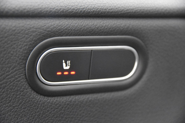 Mercedes-Benz A-Klasse 180 d Business Solution *1ste Eigenaar*Navigatie*Stoelverwarming*Camera*