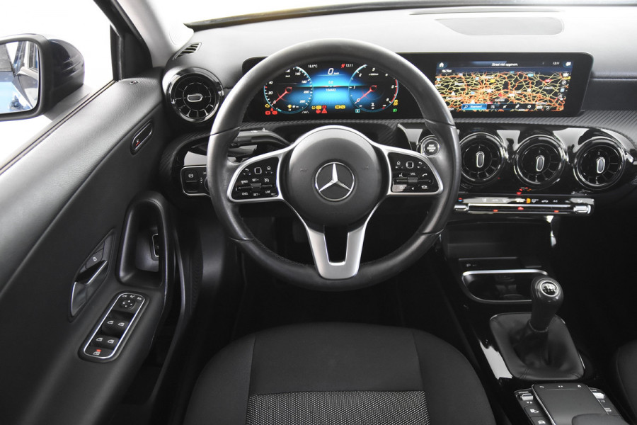 Mercedes-Benz A-Klasse 180 d Business Solution *1ste Eigenaar*Navigatie*Stoelverwarming*Camera*