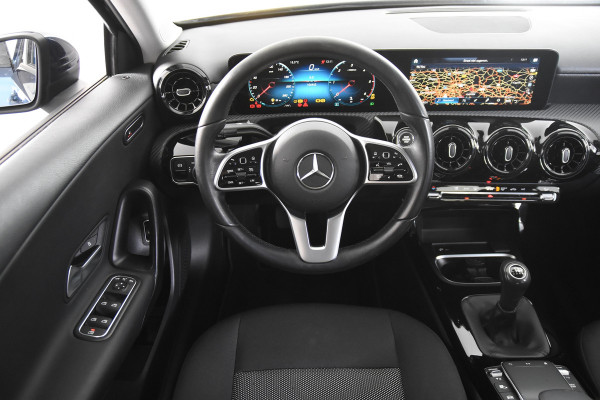Mercedes-Benz A-Klasse 180 d Business Solution *1ste Eigenaar*Navigatie*Stoelverwarming*Camera*