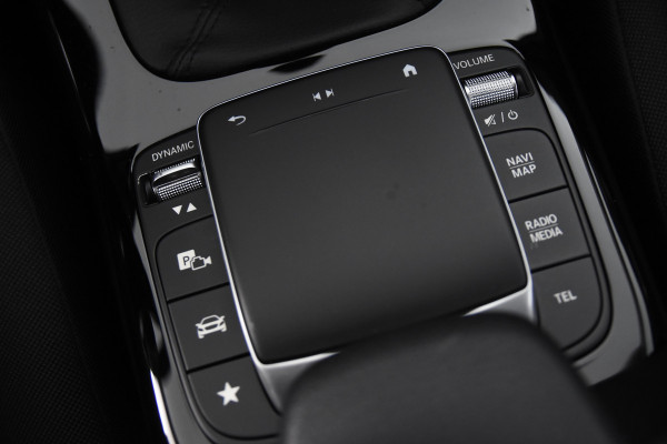 Mercedes-Benz A-Klasse 180 d Business Solution *1ste Eigenaar*Navigatie*Stoelverwarming*Camera*