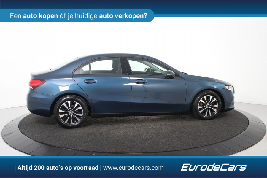Mercedes-Benz A-Klasse 180 d Business Solution *1ste Eigenaar*Navigatie*Stoelverwarming*Camera*