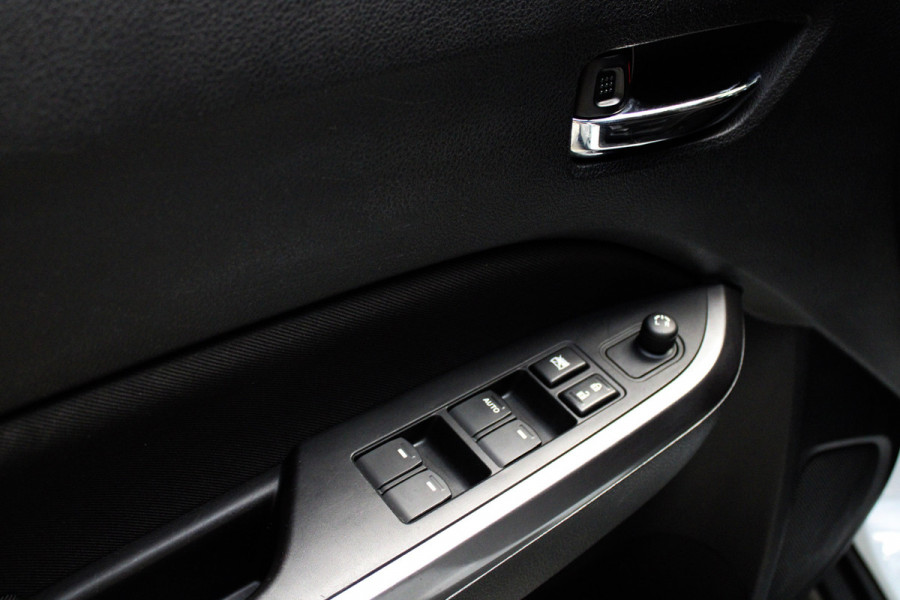 Suzuki Vitara 1.0 Boosterjet S. Navi Camera Climate Cruise Stoelverwarming Metallic lak LM velgen