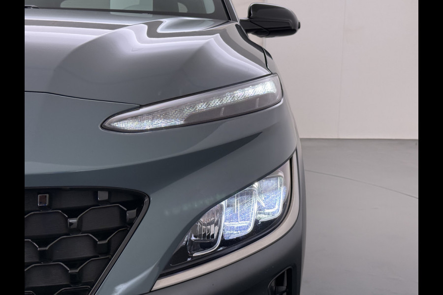 Hyundai Kona 1.6GDI HEV Hybride Premium Adap.Cruise Leder+Verwarming+Ventilatie Head-Up Display Camera Apple Carplay Android Auto Navi Ecc Pd Keyless Blind-Spot Lane Assist Achterbank+Stuur verwarming Krell®-Audio Isofix DAB Lmv 18" Dealeronderhouden 1e Eigenaar Origineel Nederlandse Auto