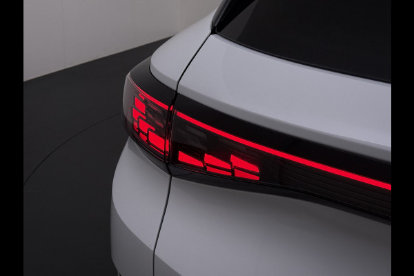 Volkswagen ID.4 Max 82kWh Warmtepomp Panoramadak Ergo-Comfort Stoelen+Memory Adap.Cruise Navi 3-Zone Ecc 360°Camera Apple Carplay Android Auto P Lmv 21" Stoel+Stuurverwarming Elek.Achterklep Privacy Glas Matrix Led Isofix DAB Origineel Nederlandse Auto Dealeronderhouden