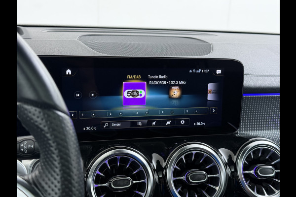 Mercedes-Benz EQB 250 AMG Line 7-Persoons Leder Panoramadak SOH 95% Adap.Cruise Navi Camera Stoelverwarming Pdc Night-pakket Elek.Achterklep Lmv 19" Privacy Glas Led DAB