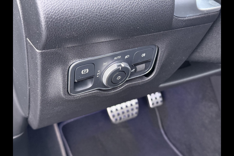 Mercedes-Benz EQB 250 AMG Line 7-Persoons Leder Panoramadak SOH 95% Adap.Cruise Navi Camera Stoelverwarming Pdc Night-pakket Elek.Achterklep Lmv 19" Privacy Glas Led DAB