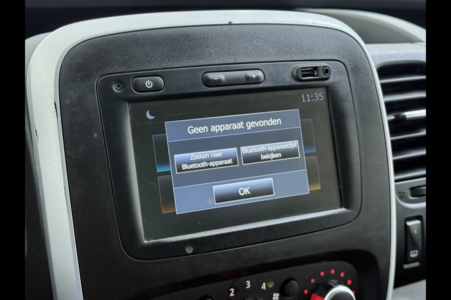 Renault Trafic 2.0dCi 120PK T29 L1H1 3-Persoons Navi Euro 6 Apple Carplay Android Auto Cruise Control Pdc Comfort Betonplex Vloer Wandbetimmering Schuifdeur Led Origineel Nederlandse Bus