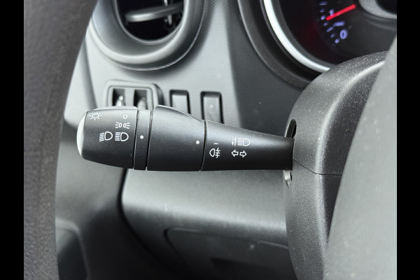 Renault Trafic 2.0dCi 120PK T29 L1H1 3-Persoons Navi Euro 6 Apple Carplay Android Auto Cruise Control Pdc Comfort Betonplex Vloer Wandbetimmering Schuifdeur Led Origineel Nederlandse Bus