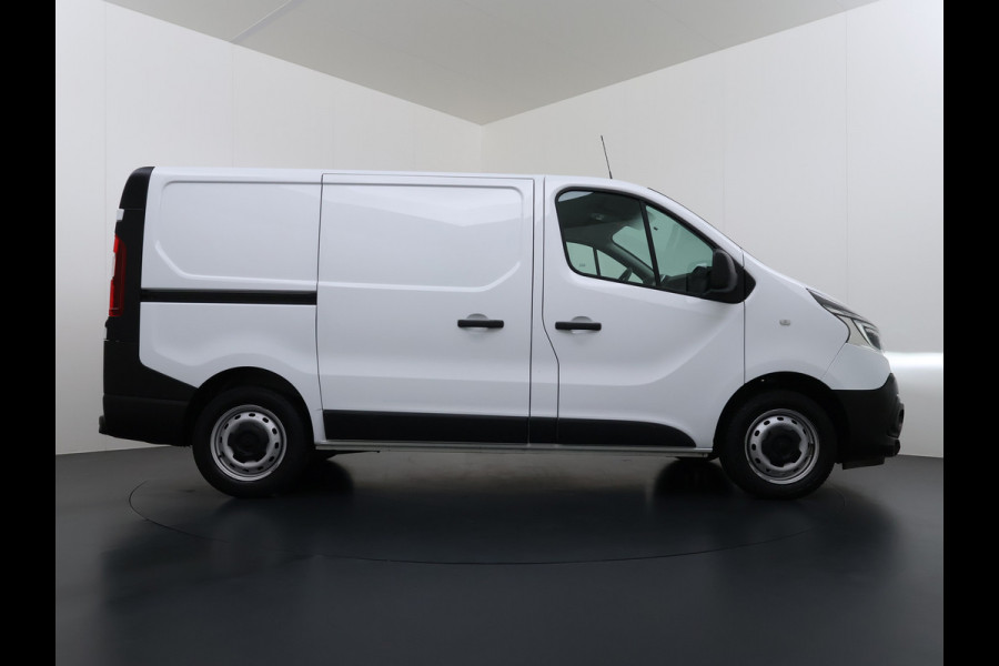 Renault Trafic 2.0dCi 120PK T29 L1H1 3-Persoons Navi Euro 6 Apple Carplay Android Auto Cruise Control Pdc Comfort Betonplex Vloer Wandbetimmering Schuifdeur Led Origineel Nederlandse Bus