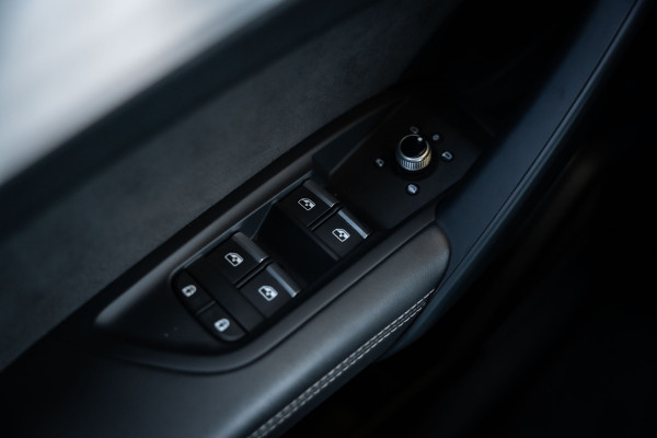 Audi Q5 Sportback 55 TFSI e S edition - S Line | Panorama | Luchtvering | B&O | 22 Inch