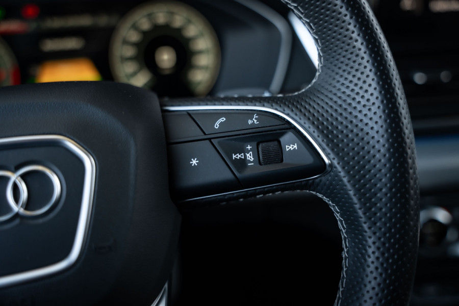 Audi Q5 Sportback 55 TFSI e S edition - S Line | Panorama | Luchtvering | B&O | 22 Inch