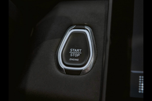 Lynk & Co 01 1.5 Black Edition Panoramadak|Trekhaak|Camera|ACC|Stoelverwarming|Navi|Carplay