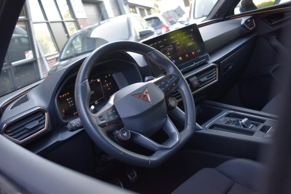 CUPRA Leon 2.0 TSI 300PK Lane ACC Stuurvw BBD Camera