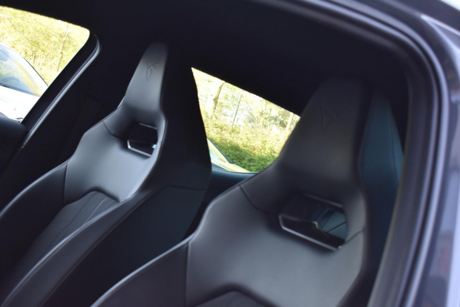 CUPRA Leon 2.0 TSI 300PK Lane ACC Stuurvw BBD Camera