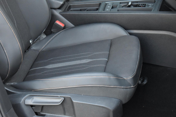 CUPRA Leon 2.0 TSI 300PK Lane ACC Stuurvw BBD Camera