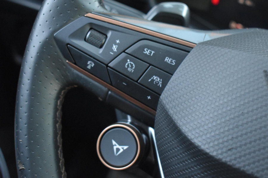 CUPRA Leon 2.0 TSI 300PK Lane ACC Stuurvw BBD Camera