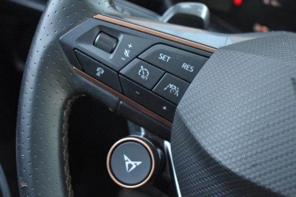 CUPRA Leon 2.0 TSI 300PK Lane ACC Stuurvw BBD Camera