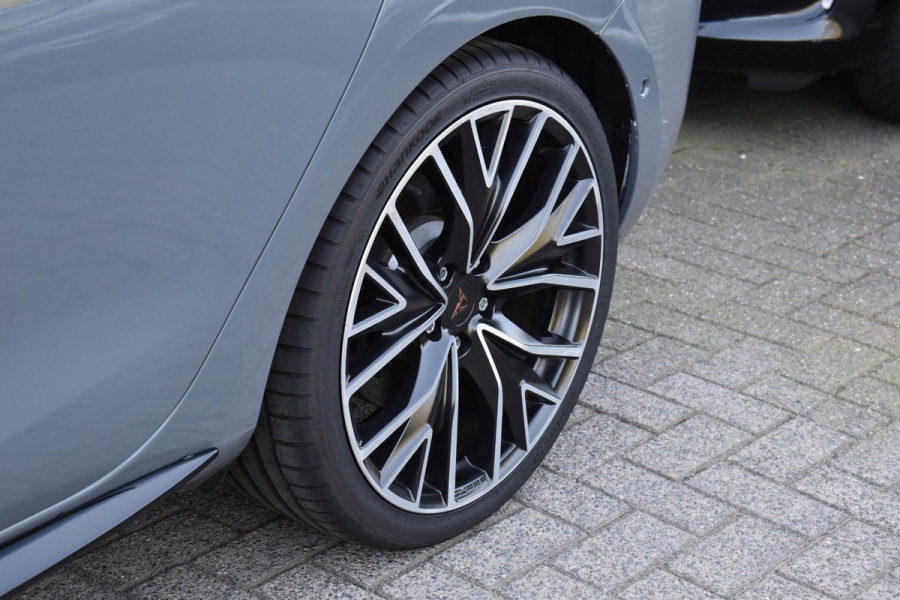 CUPRA Leon 2.0 TSI 300PK Lane ACC Stuurvw BBD Camera