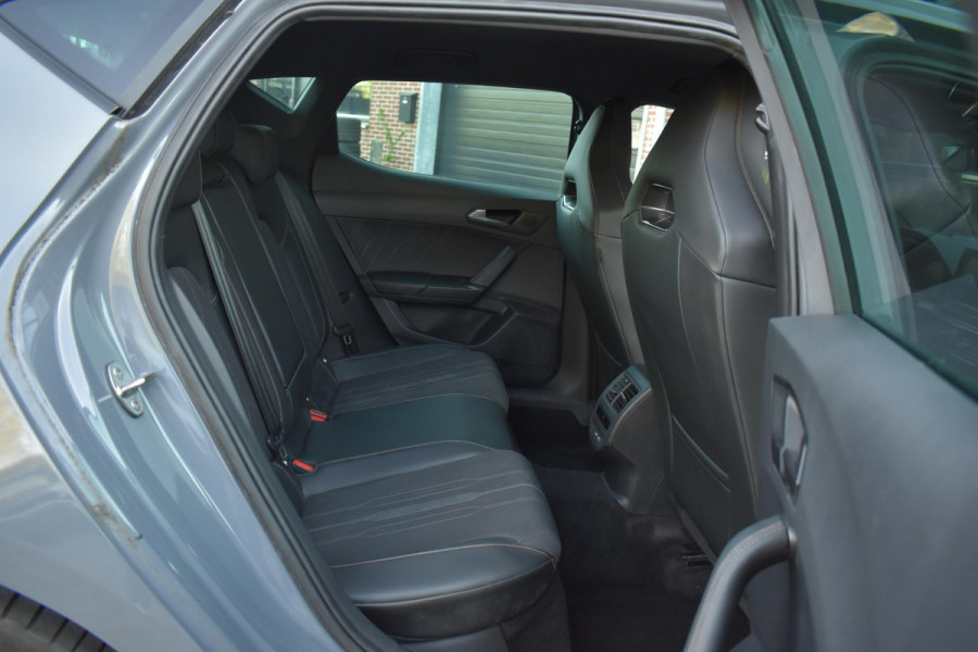 CUPRA Leon 2.0 TSI 300PK Lane ACC Stuurvw BBD Camera