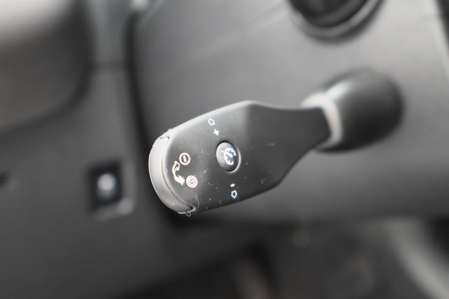 Peugeot 108 1.0 e-VTi Active 5-Deurs, Airco, Cruise, Bluetooth, Elektrisch Pakket, Radio