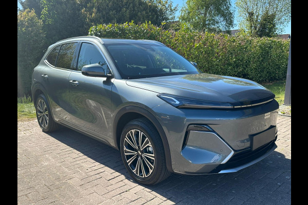 GEELY Starray EM-i 1.5 Max+ | Panorama | Stoelen voor & achter verwarmd | Memory Seats | 360 Camera | 19 Inch LMV | 136km elektrisch bereik