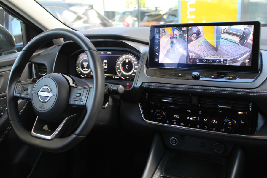 Nissan QASHQAI 1.3 MHEV Xtronic Business Executive | Dealeronderhouden | Trekhaak | 360 camera