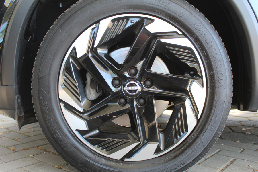 Nissan QASHQAI 1.3 MHEV Xtronic Business Executive | Dealeronderhouden | Trekhaak | 360 camera