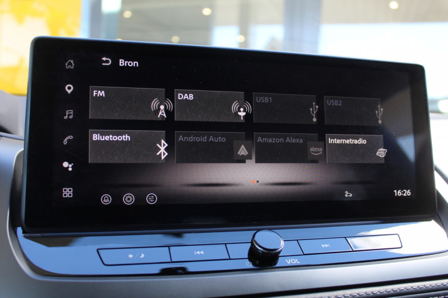 Nissan QASHQAI 1.3 MHEV Xtronic Business Executive | Dealeronderhouden | Trekhaak | 360 camera