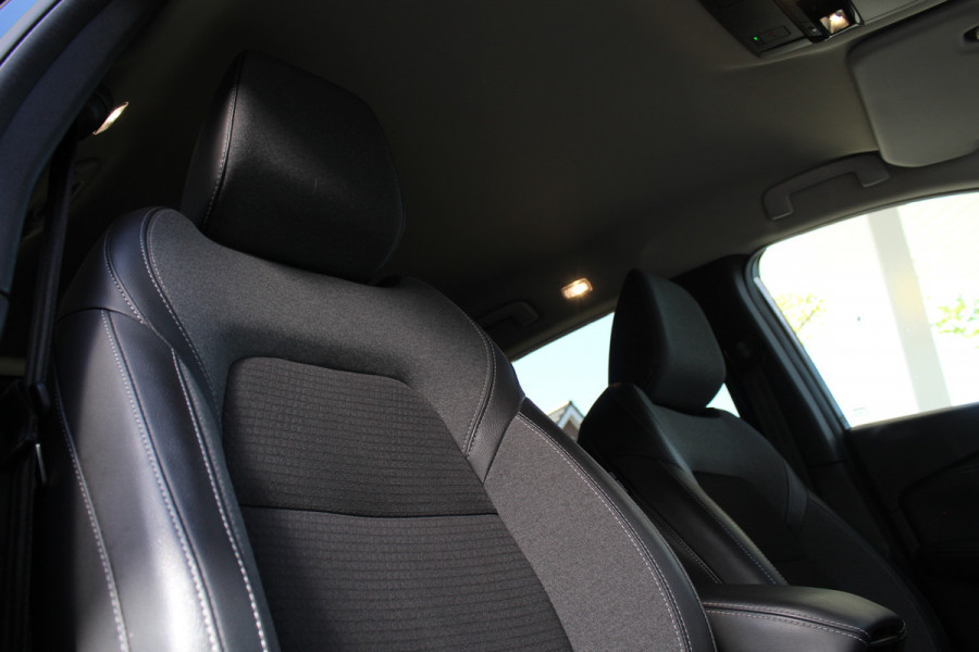 Nissan QASHQAI 1.3 MHEV Xtronic Business Executive | Dealeronderhouden | Trekhaak | 360 camera