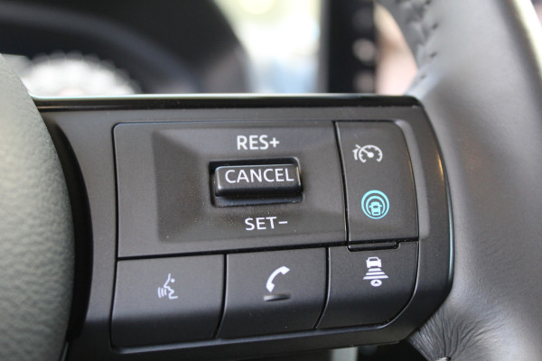 Nissan QASHQAI 1.3 MHEV Xtronic Business Executive | Dealeronderhouden | Trekhaak | 360 camera