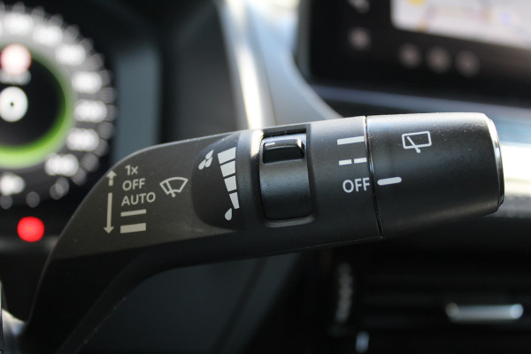 Nissan QASHQAI 1.3 MHEV Xtronic Business Executive | Dealeronderhouden | Trekhaak | 360 camera