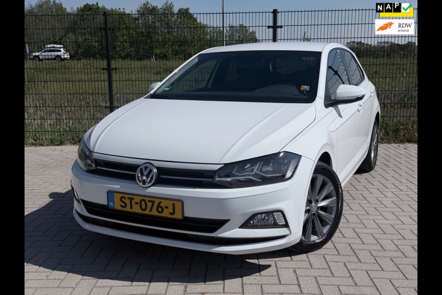 Volkswagen Polo 1.0 TSI Highline | Camera | PDC | Carplay | Half-leder