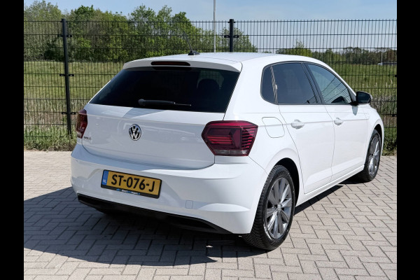 Volkswagen Polo 1.0 TSI Highline | Camera | PDC | Carplay | Half-leder