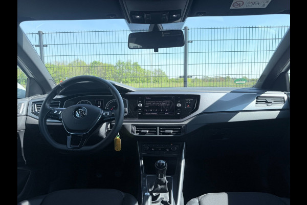 Volkswagen Polo 1.0 TSI Highline | Camera | PDC | Carplay | Half-leder