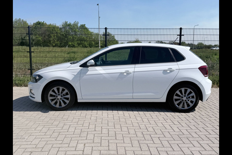 Volkswagen Polo 1.0 TSI Highline | Camera | PDC | Carplay | Half-leder