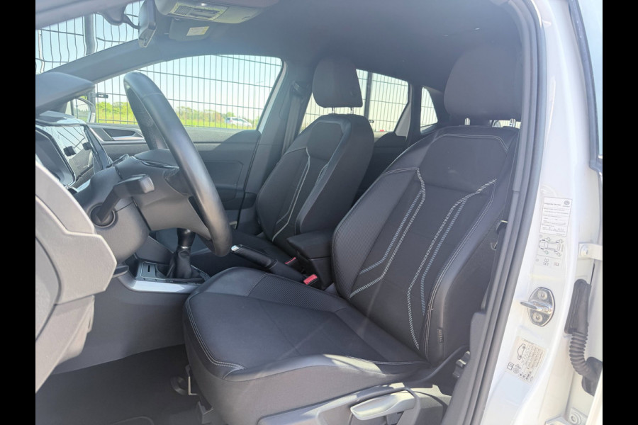 Volkswagen Polo 1.0 TSI Highline | Camera | PDC | Carplay | Half-leder