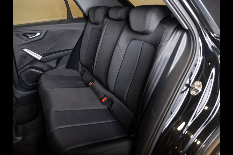Audi Q2 35 TFSI Advanced edition / 150pk / Stoelverwarming / Adaptieve cruise control / Elektrische achterklep /