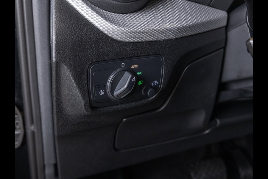 Audi Q2 35 TFSI Advanced edition / 150pk / Stoelverwarming / Adaptieve cruise control / Elektrische achterklep /