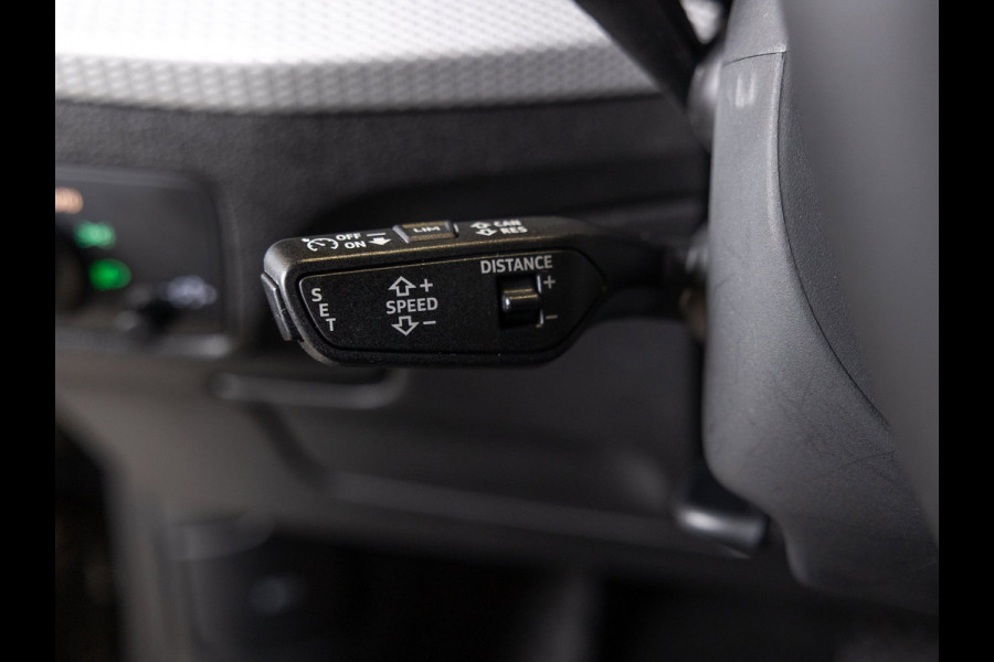 Audi Q2 35 TFSI Advanced edition / 150pk / Stoelverwarming / Adaptieve cruise control / Elektrische achterklep /
