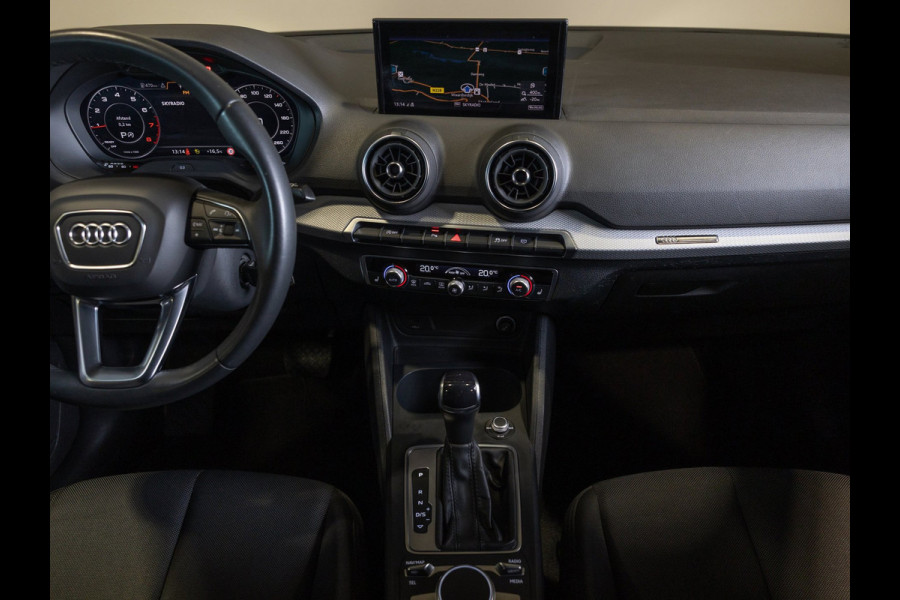 Audi Q2 35 TFSI Advanced edition / 150pk / Stoelverwarming / Adaptieve cruise control / Elektrische achterklep /
